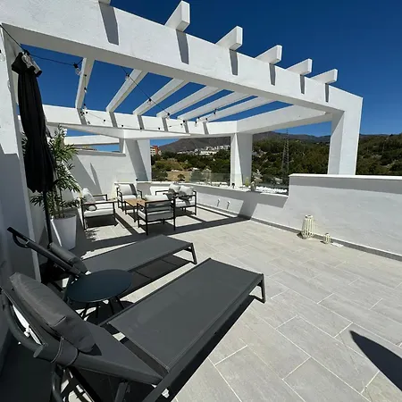Casa Maddie - Panoramic View Penthouse Estepona